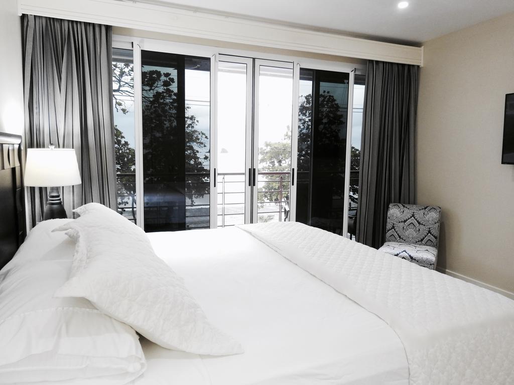 The Elephant Castle Beach Front Penthouse Manuel Antonio Esterno foto
